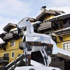 Otel Cheval Blanc ****