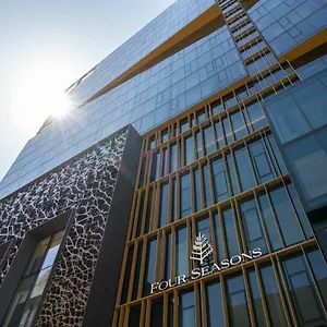 Four Seasons 5* Montreal