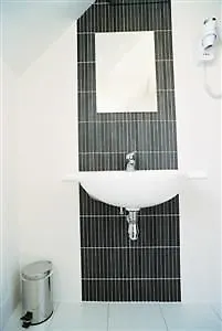 Hotel Brittany Paris 3*,